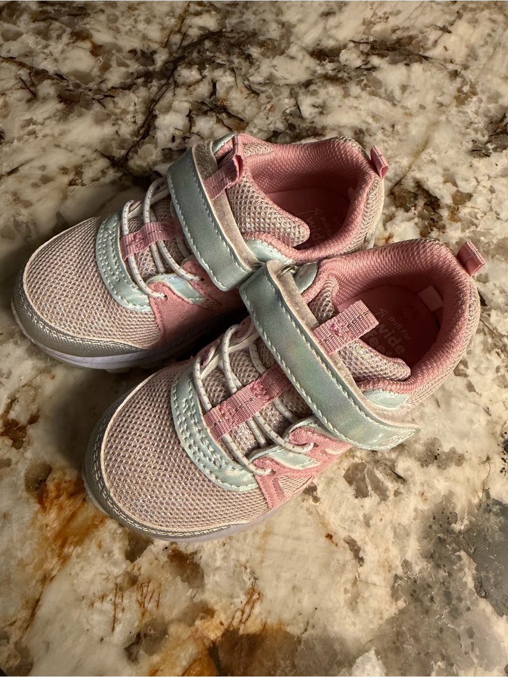 Stride Rite 360 Artin 4.0 Kids Sneakers Pink Size 8 Toddler Velcro
